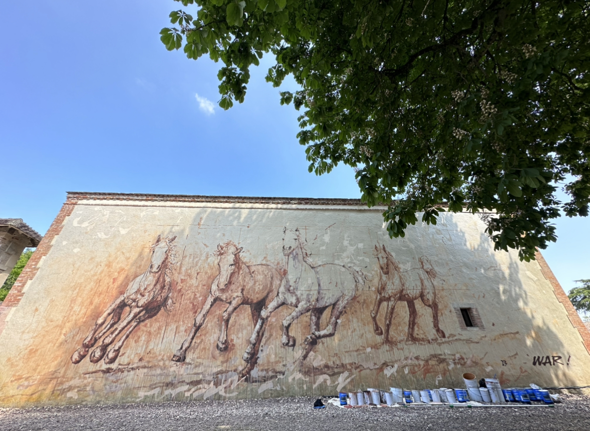 Fresque par War - Musée du Haras du Pin, Normandie - 2024